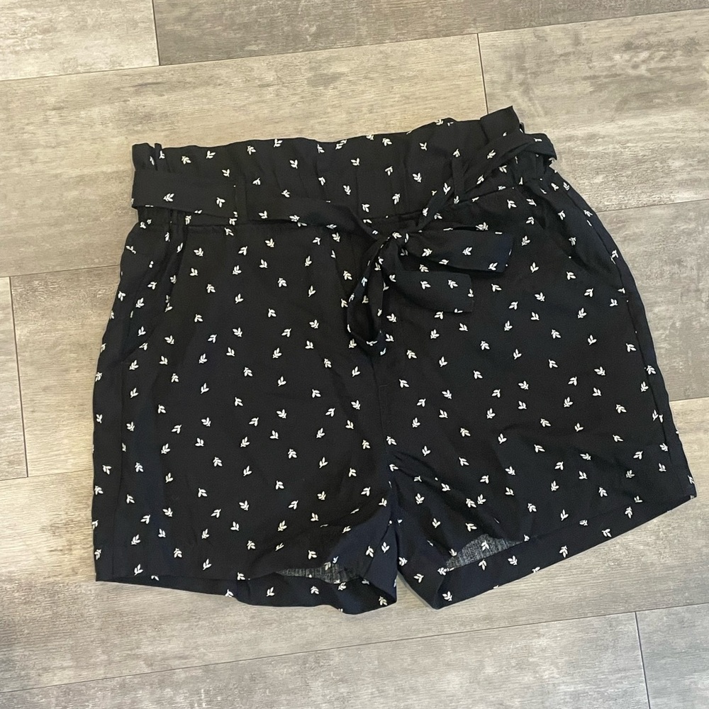 Dress shorts set of two size small
